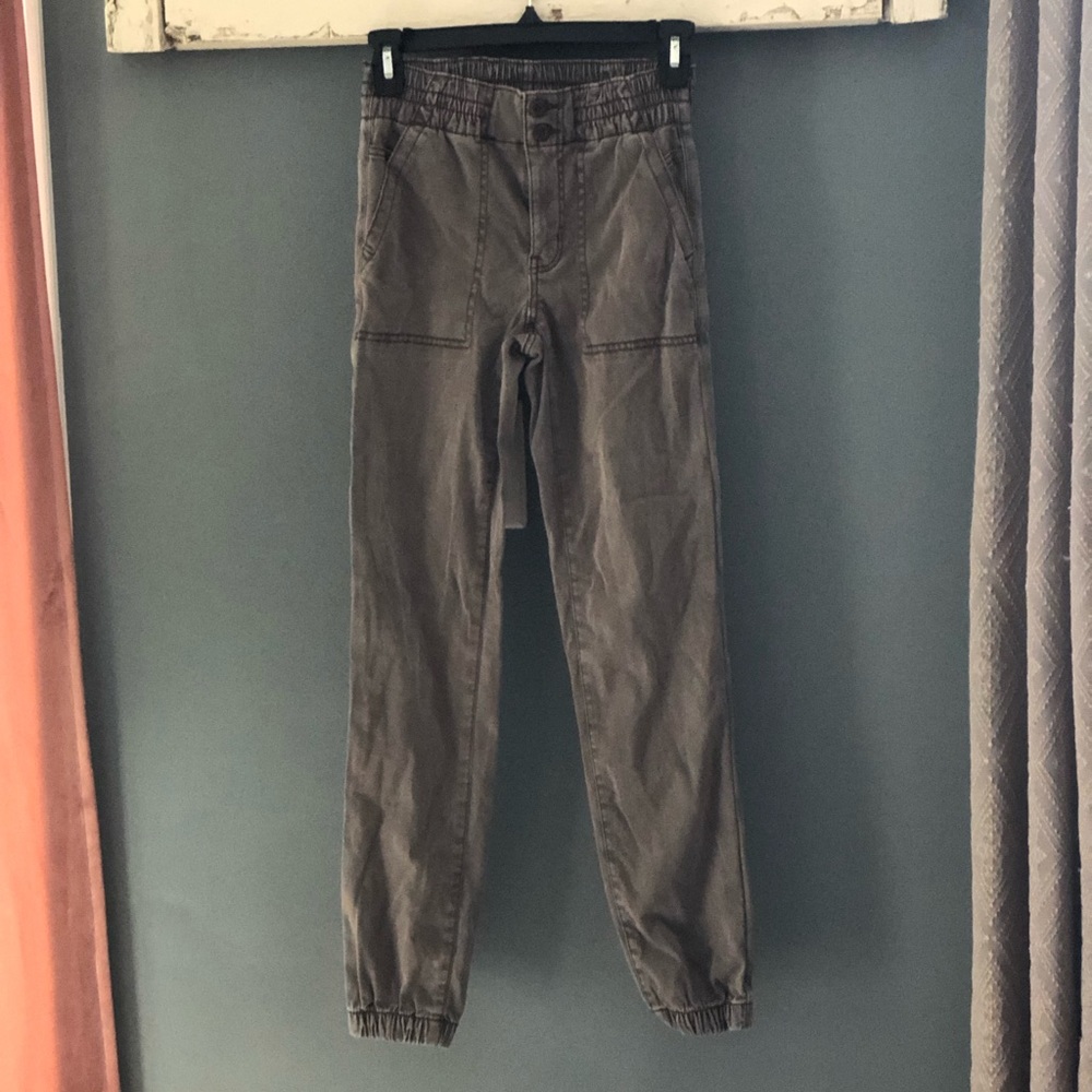 American Eagle Joggers